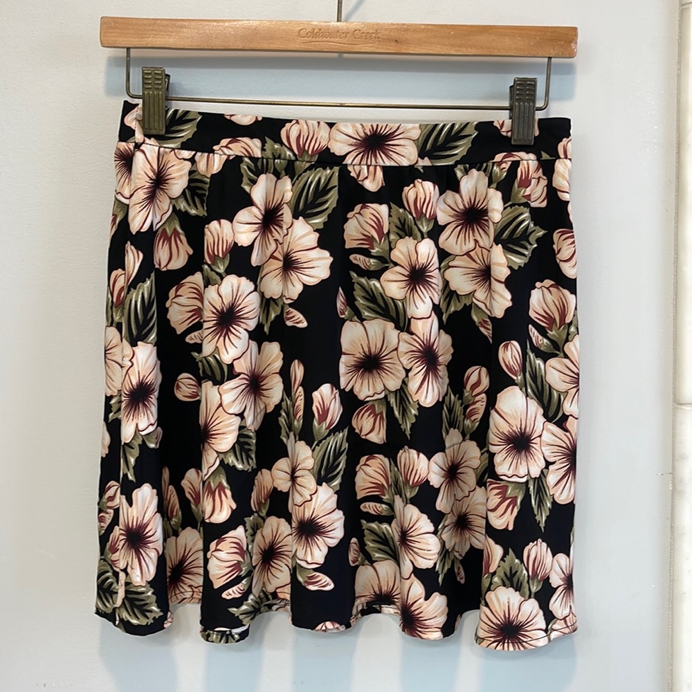 Forever 21 | Hawaiian Mini Skirt